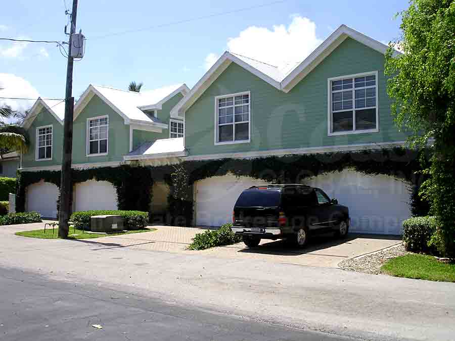 Residences Of Old Naples Homes